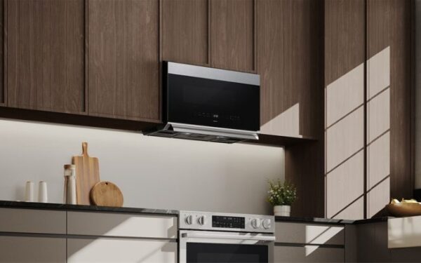 Samsung lancia microonde Over-the-Range con tecnologia