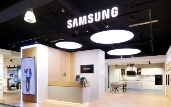 Samsung apre a Löhne: il retail torna centrale