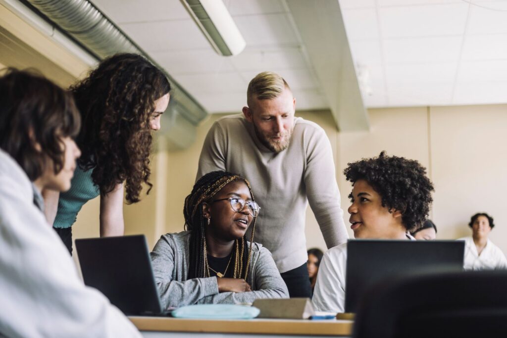 L'IA a scuola nel 2026: Microsoft ascolta i docenti